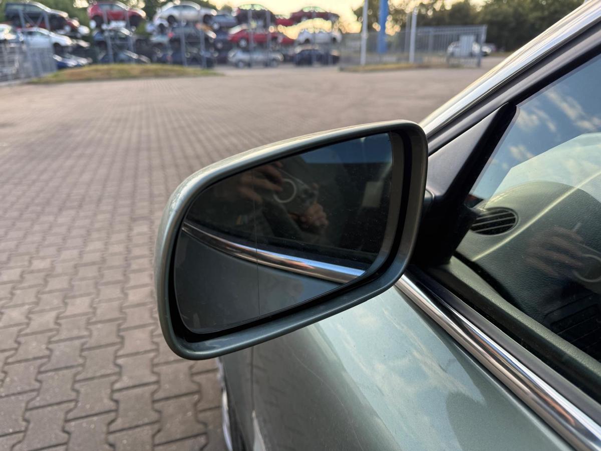 VW Passat 3BG original Außenspiegel links elektrisch LA6W Frescogrün BJ01